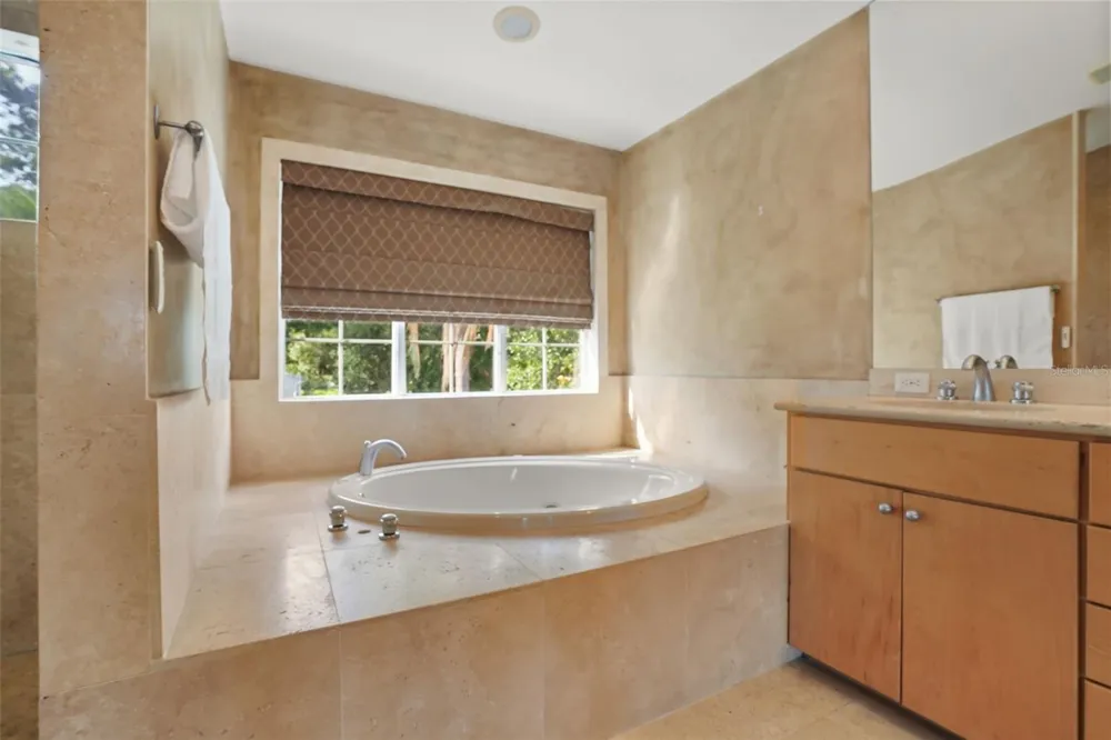 1166 LAKE SYBELIA Maitland, FL 32751