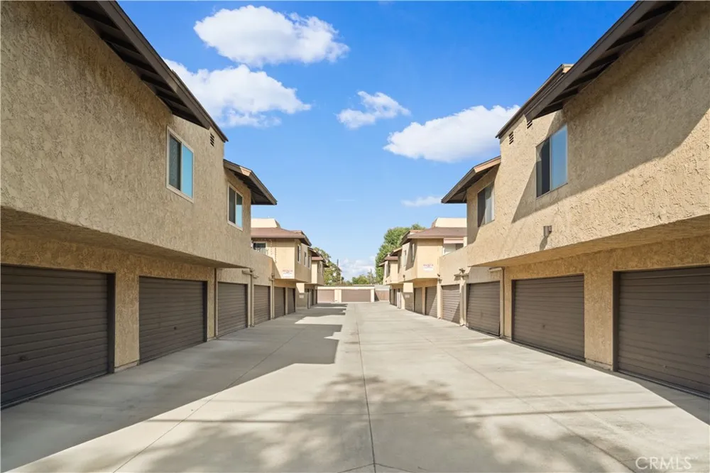 5422 McCulloch Avenue #B Temple City, CA 91780