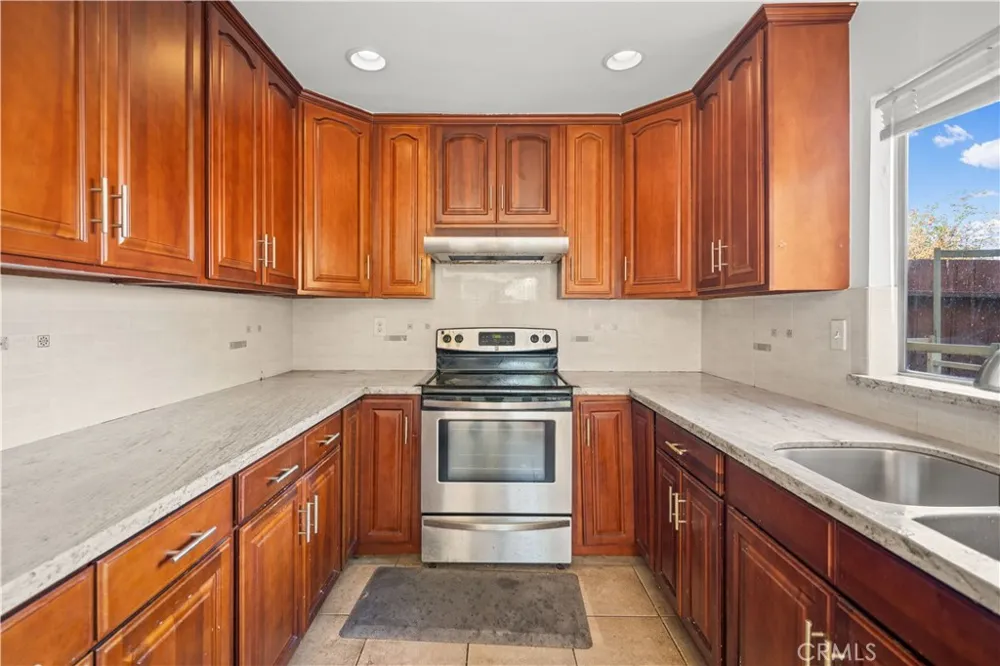5422 McCulloch Avenue #B Temple City, CA 91780
