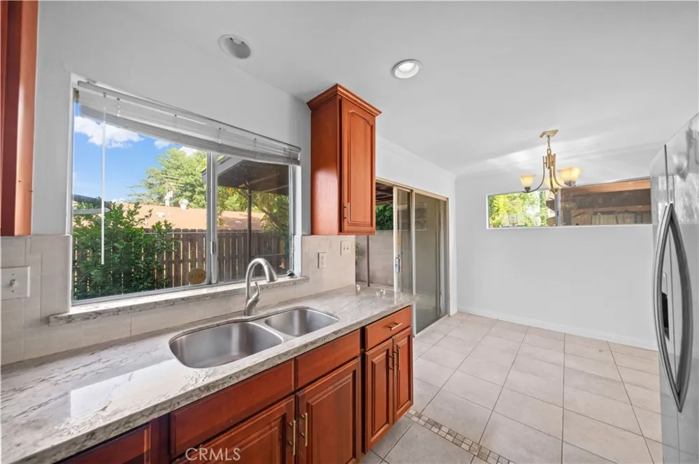 5422 McCulloch Avenue #B Temple City, CA 91780
