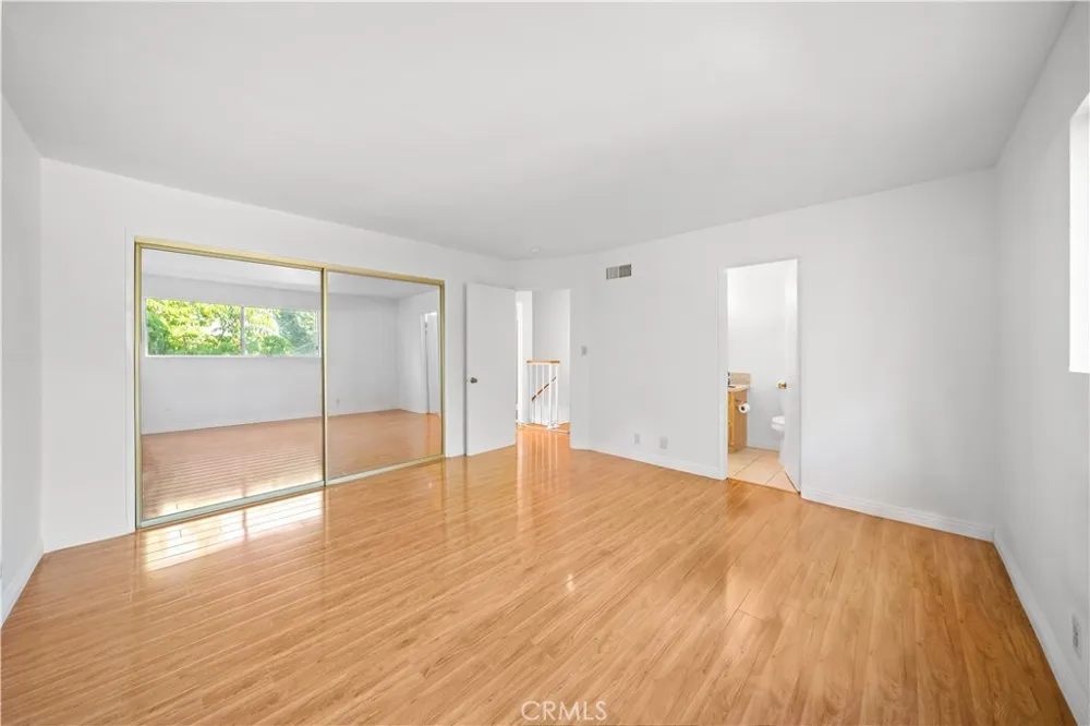 5422 McCulloch Avenue #B Temple City, CA 91780