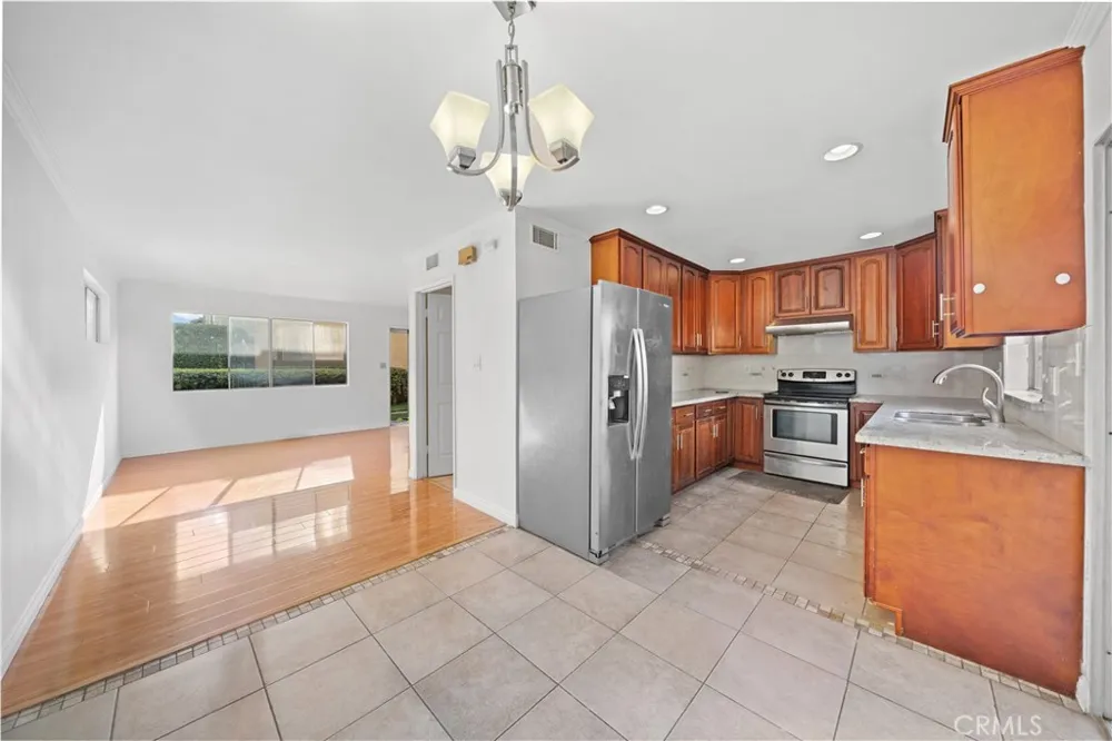 5422 McCulloch Avenue #B Temple City, CA 91780
