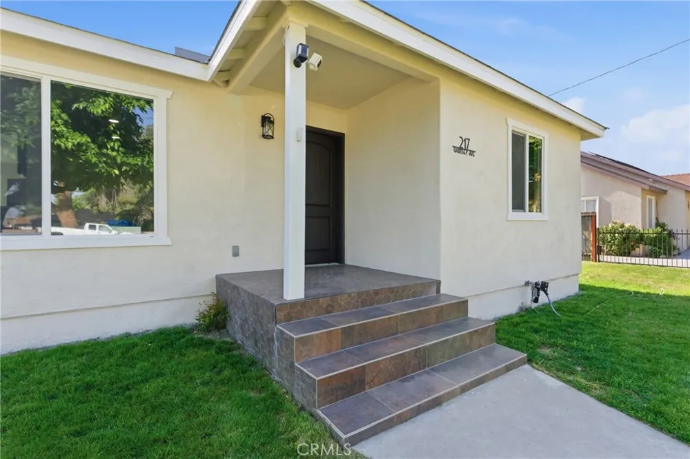 217 Garnsey Avenue Bakersfield, CA 93309