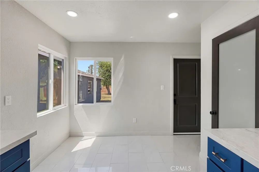 217 Garnsey Avenue Bakersfield, CA 93309