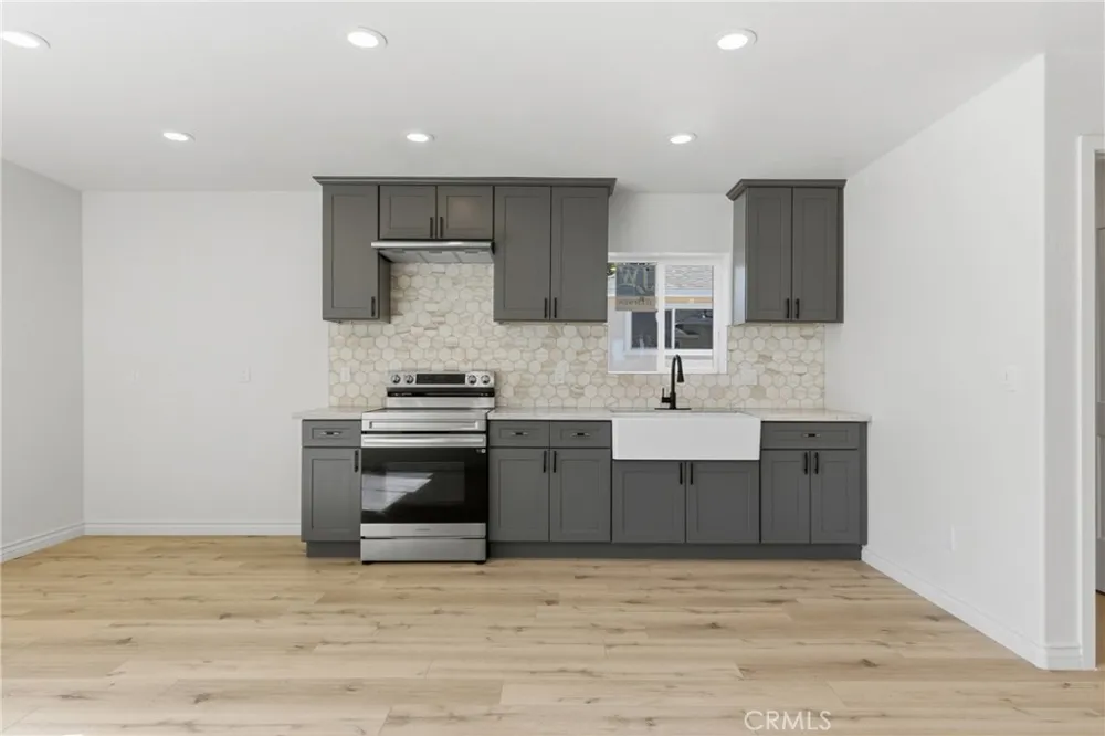 217 Garnsey Avenue Bakersfield, CA 93309