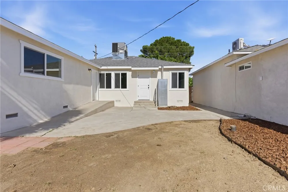 217 Garnsey Avenue Bakersfield, CA 93309