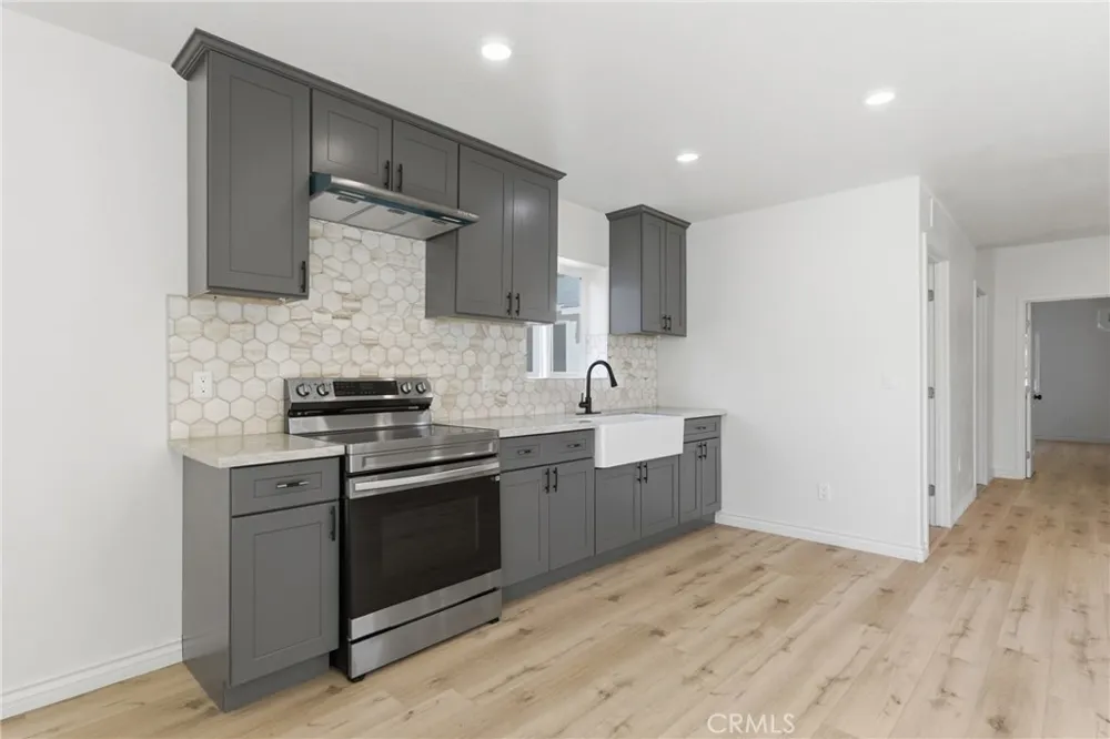 217 Garnsey Avenue Bakersfield, CA 93309