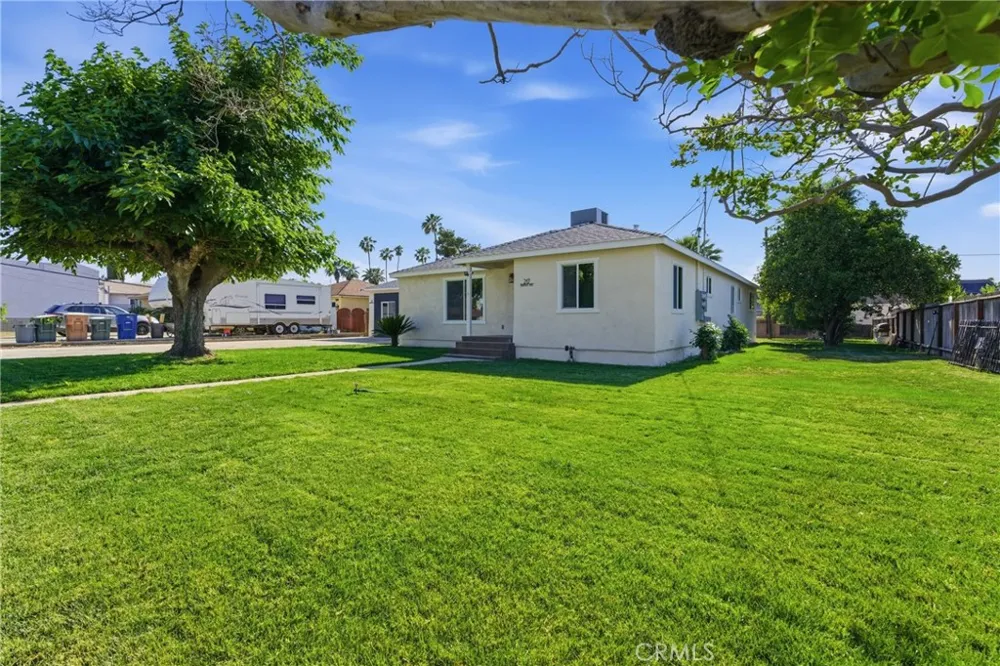 217 Garnsey Avenue Bakersfield, CA 93309