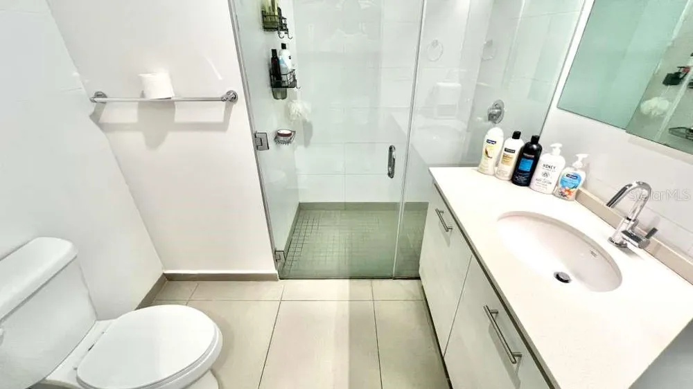 1511 PONCE DE LEON AVENUE #923 Santurce, PR 00909