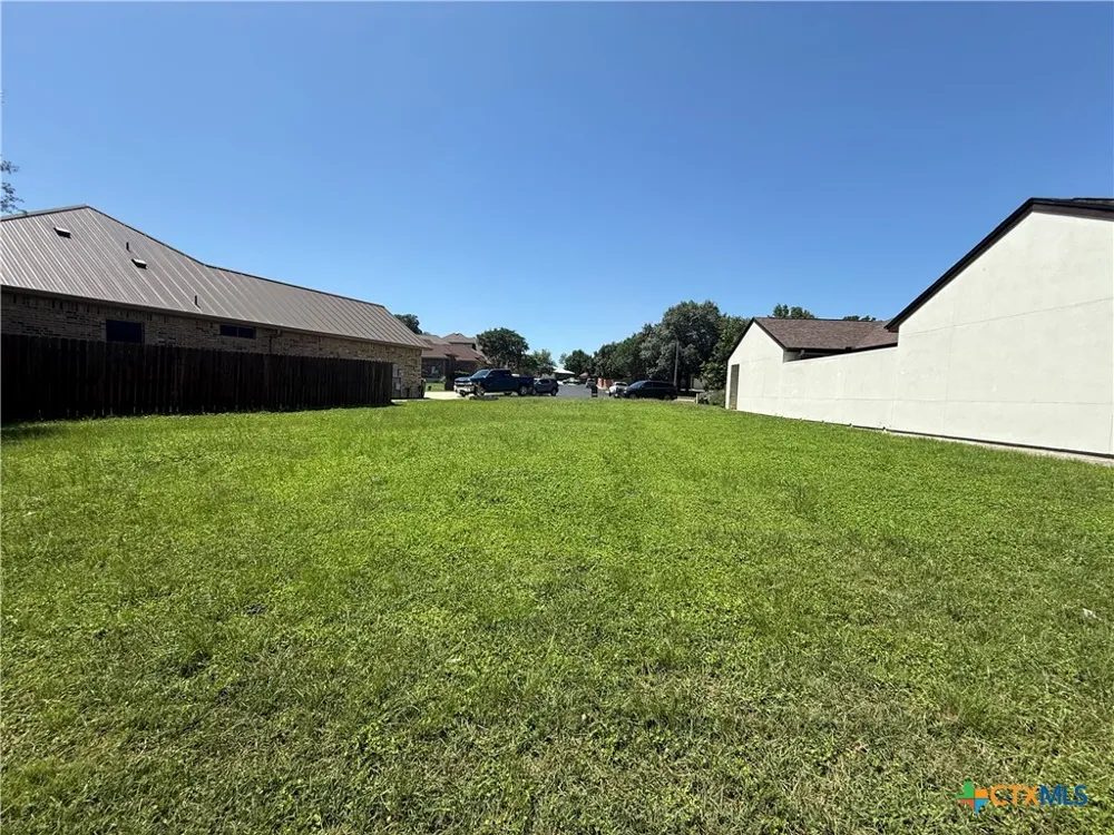 1732 Nordberg Seguin, TX 78155