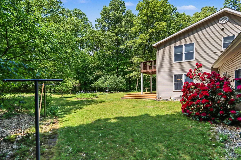 26805 Drape Road Lawton, MI 49065