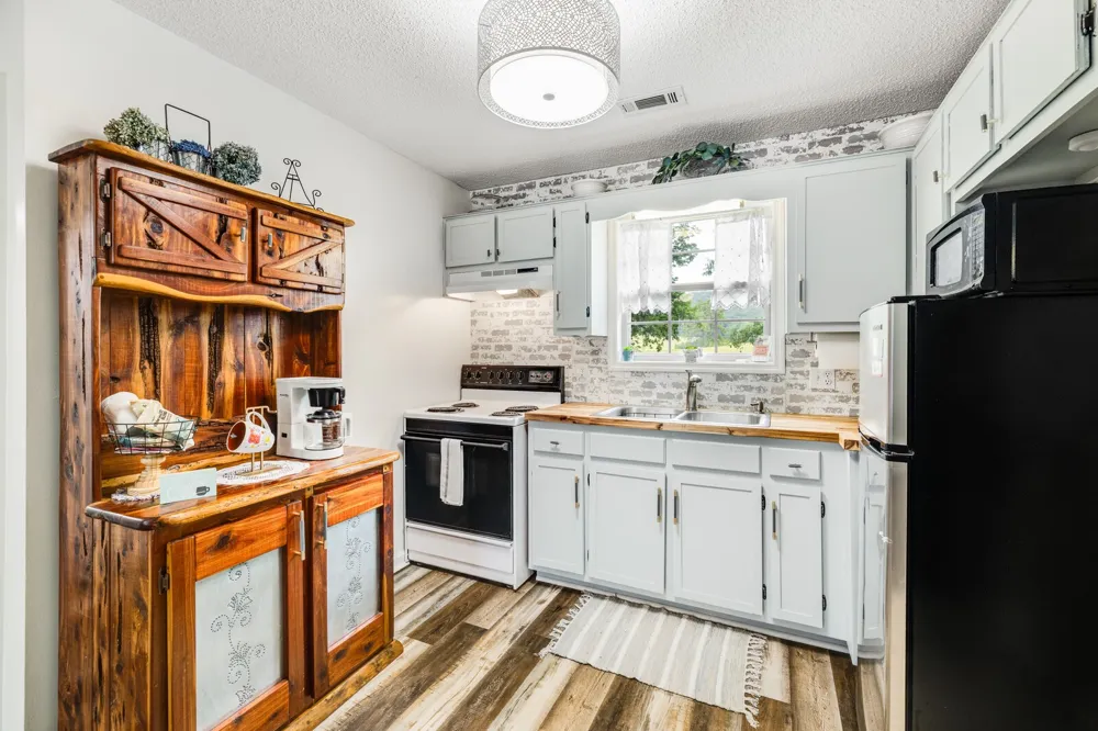380 Webbs Camp Rd Walling, TN 38587