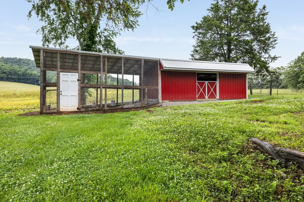 380 Webbs Camp Rd Walling, TN 38587