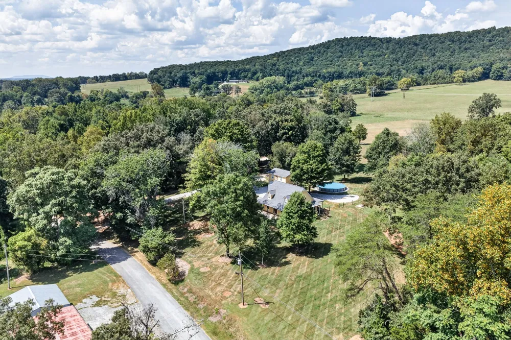 380 Webbs Camp Rd Walling, TN 38587
