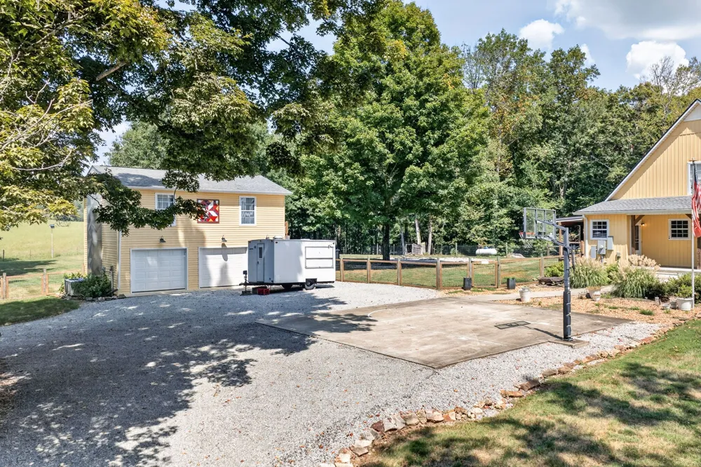 380 Webbs Camp Rd Walling, TN 38587