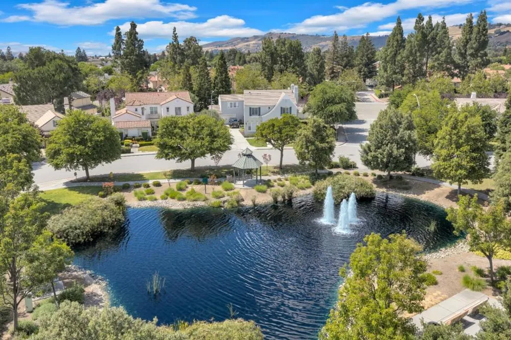 16845 Zinfandel Circle Morgan Hill, CA 95037