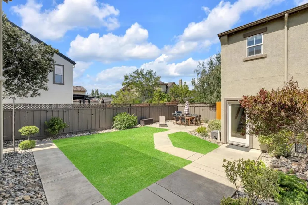 16845 Zinfandel Circle Morgan Hill, CA 95037