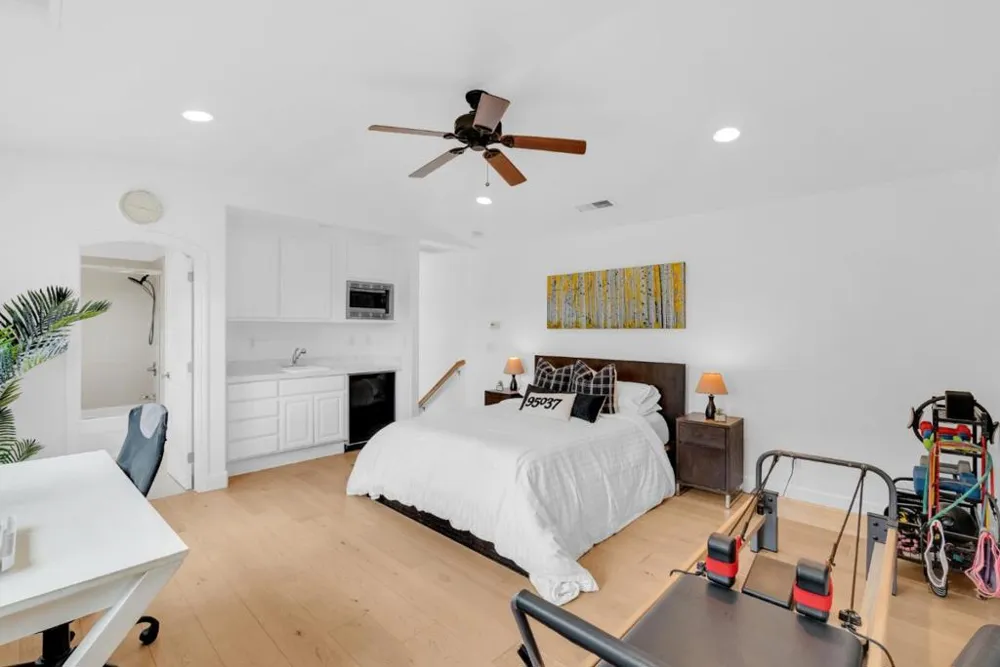 16845 Zinfandel Circle Morgan Hill, CA 95037