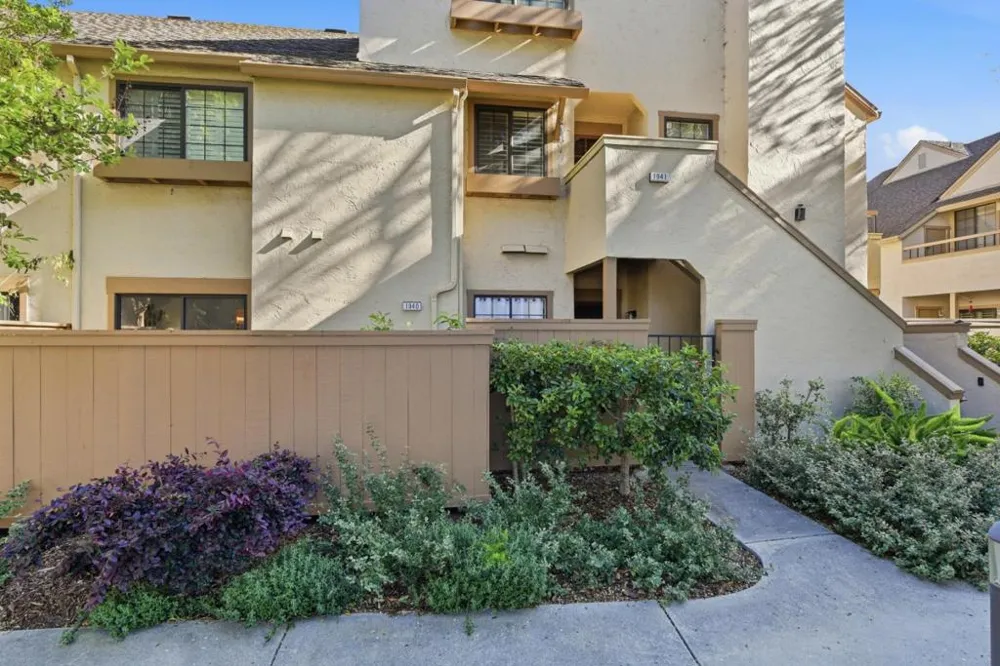 1941 Huxley Court San Jose, CA 95125