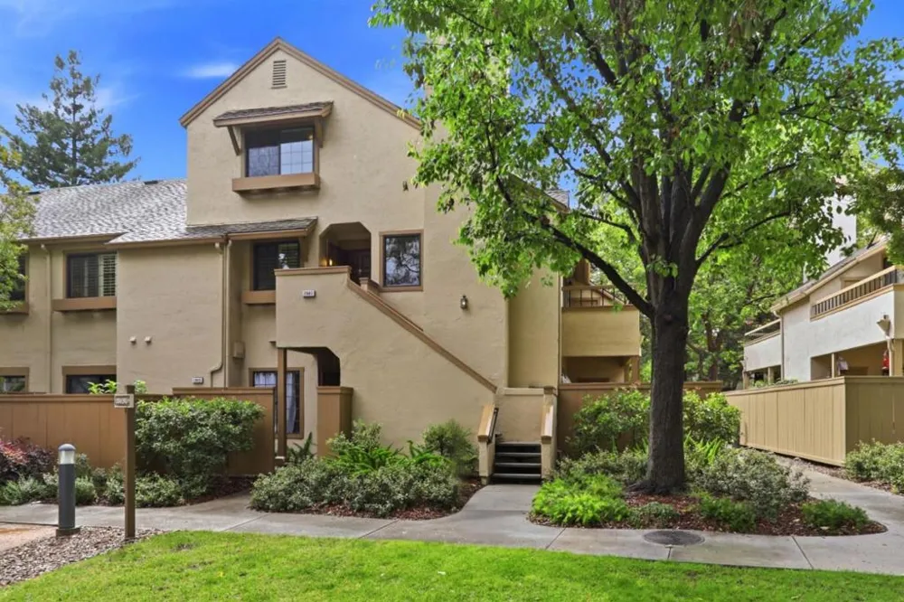 1941 Huxley Court San Jose, CA 95125