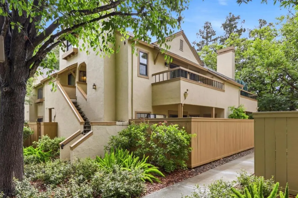 1941 Huxley Court San Jose, CA 95125