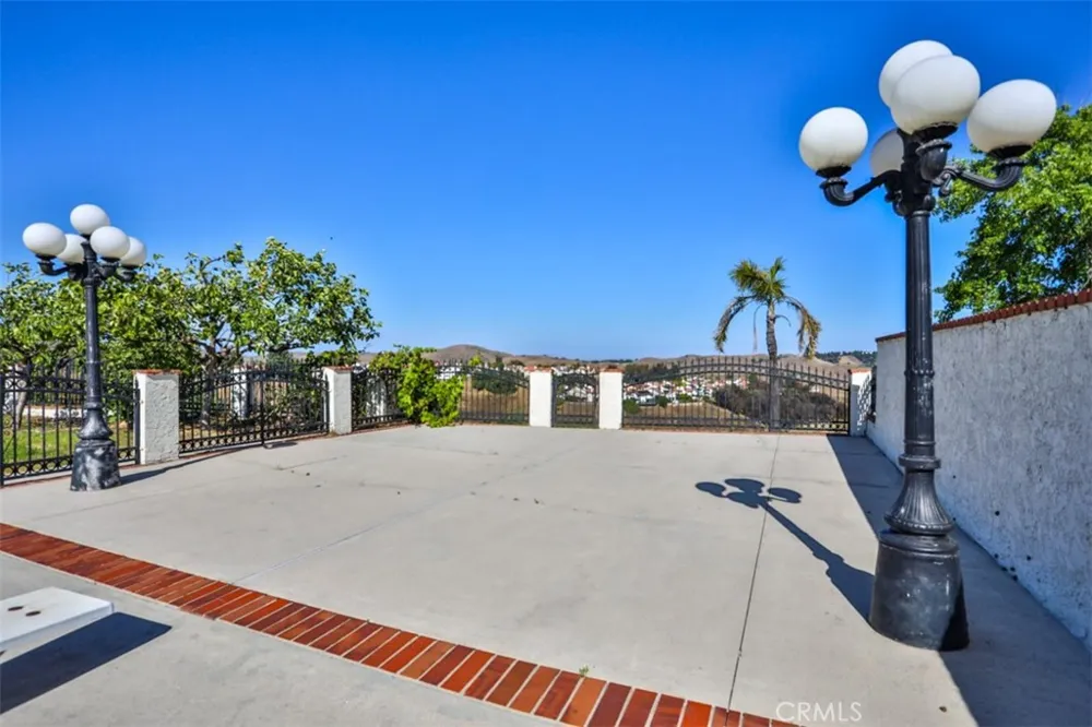 1736 Derringer Lane Diamond Bar, CA 91765