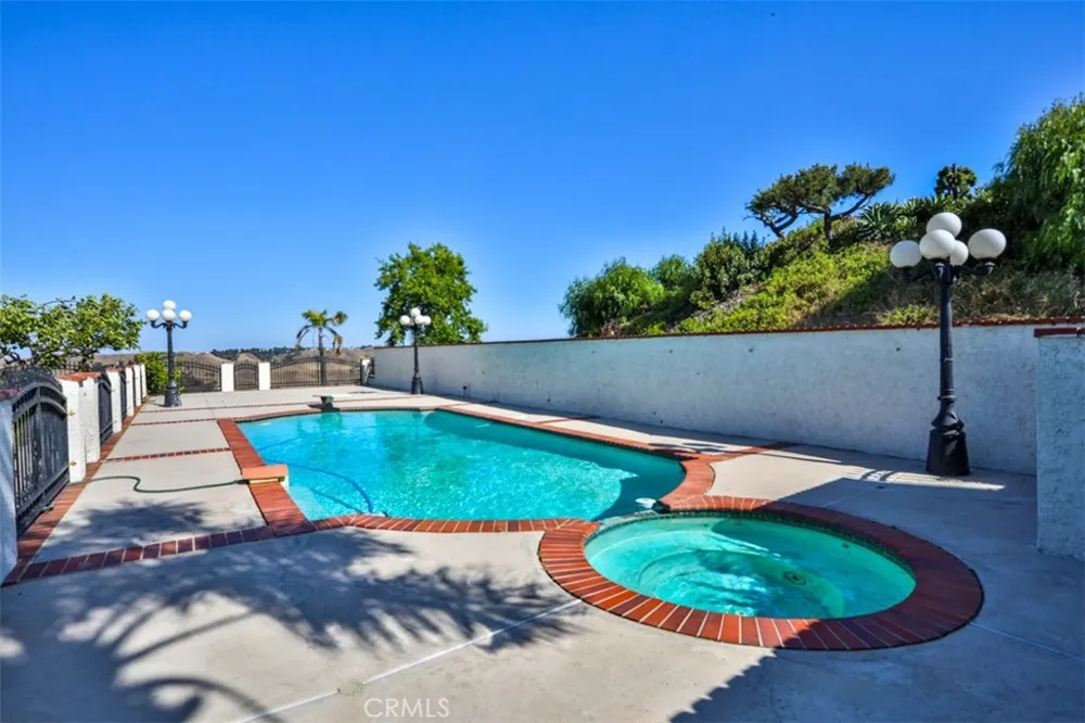 1736 Derringer Lane Diamond Bar, CA 91765