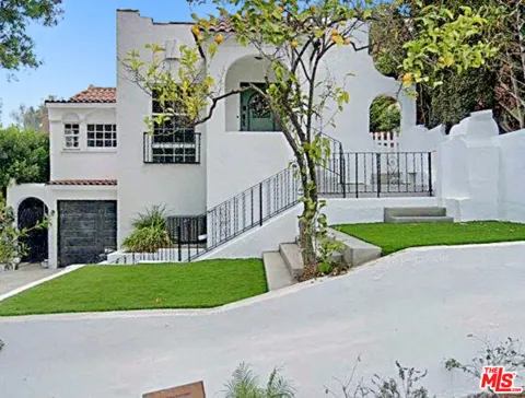 2209 Gower Street