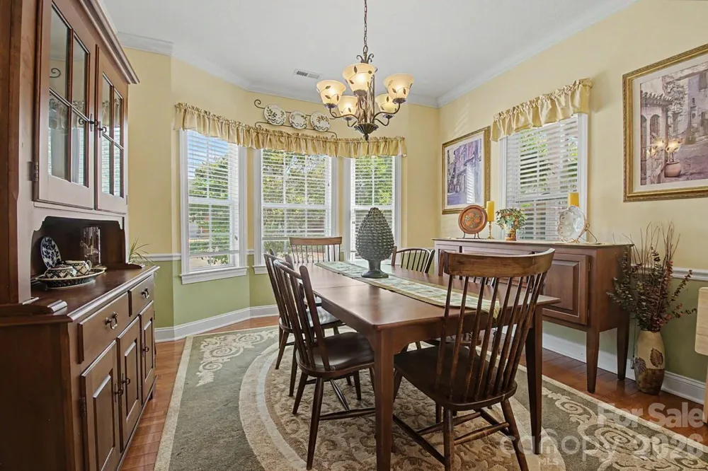 606 Carriage Commons Drive Hendersonville, NC 28791