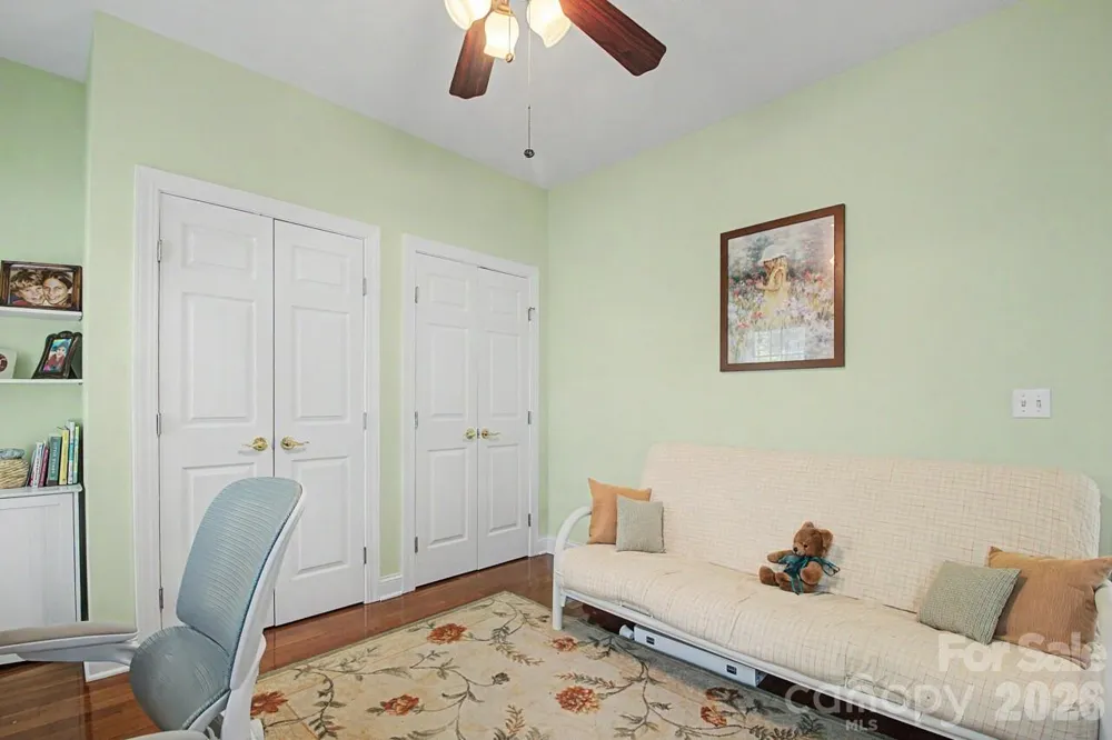 606 Carriage Commons Drive Hendersonville, NC 28791