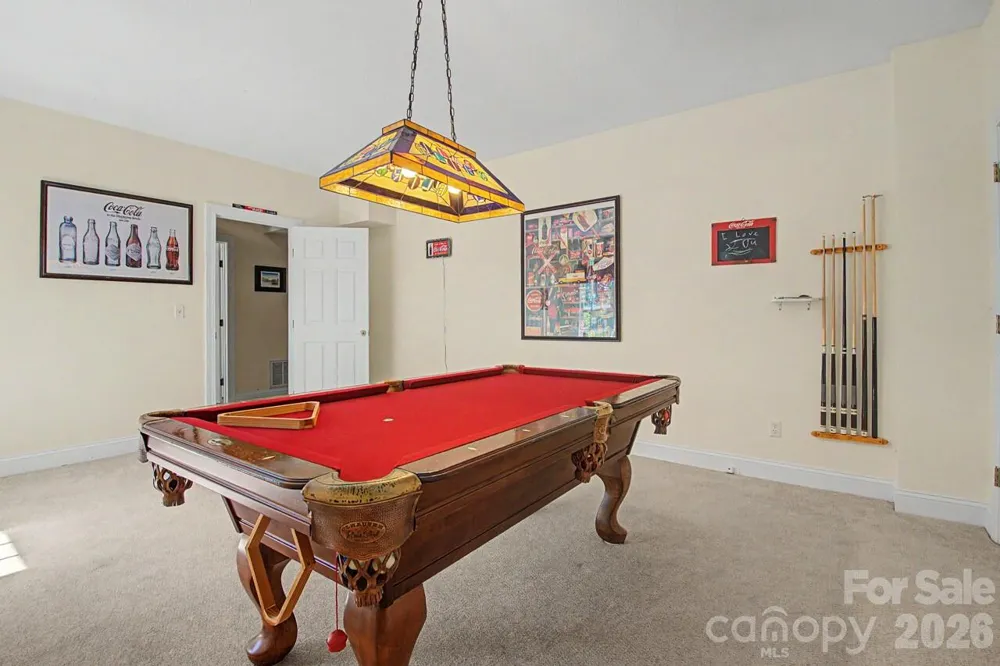 606 Carriage Commons Drive Hendersonville, NC 28791