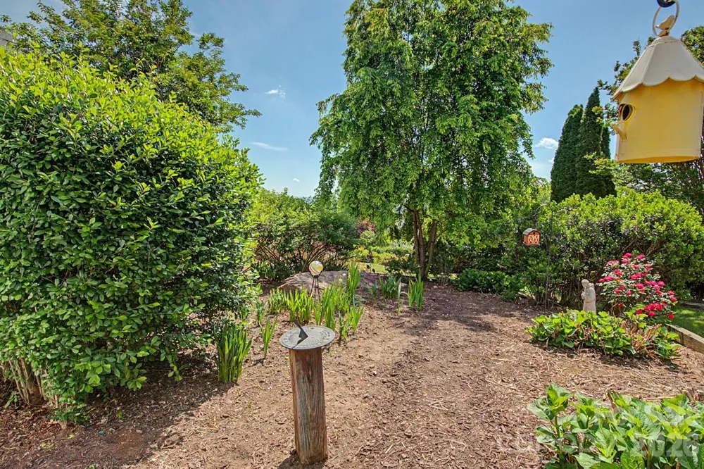 606 Carriage Commons Drive Hendersonville, NC 28791