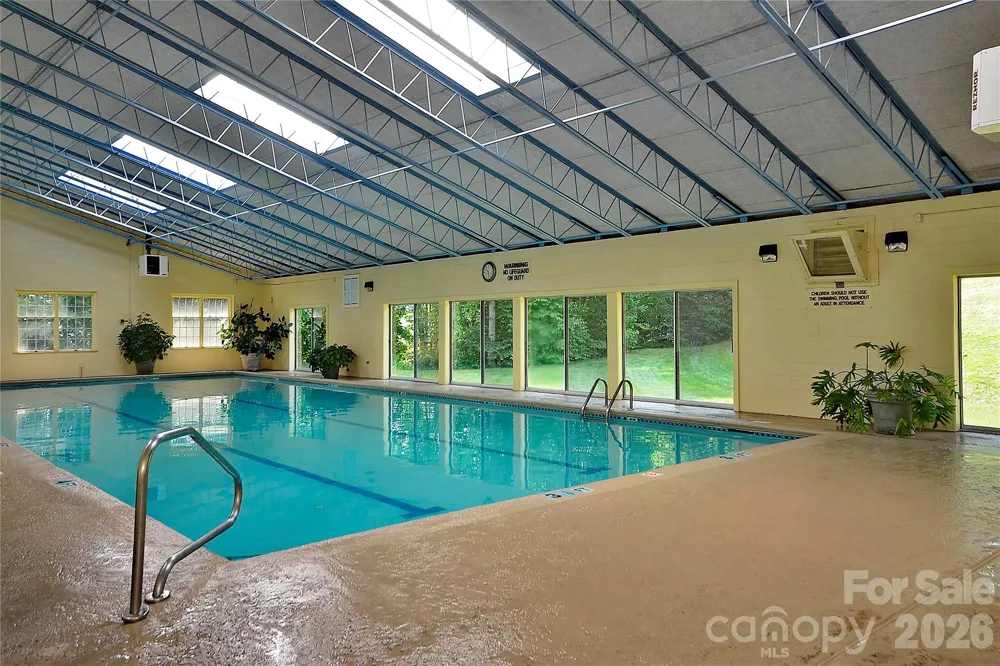 606 Carriage Commons Drive Hendersonville, NC 28791