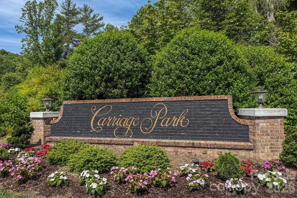 606 Carriage Commons Drive Hendersonville, NC 28791