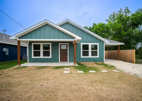 1333 E Palestine