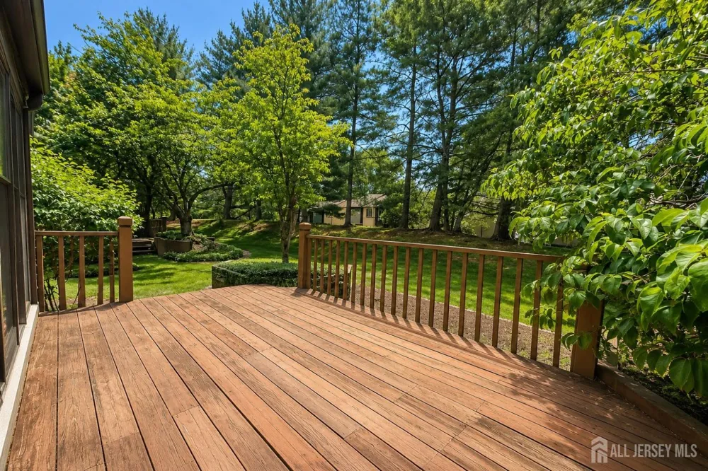 83 Sayre Drive Plainsboro, NJ 08540