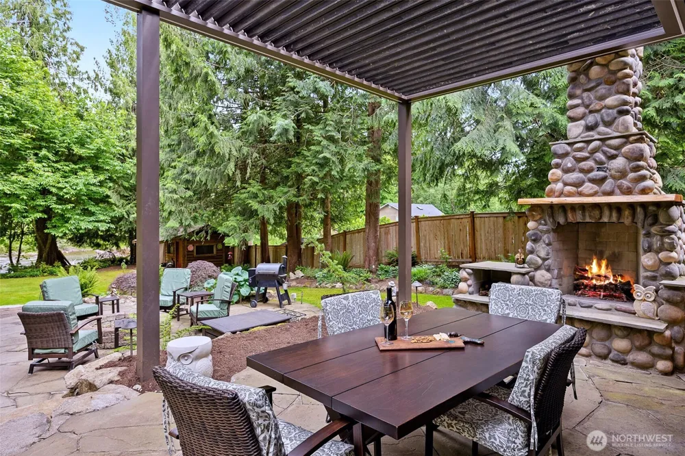 24416 249th Avenue SE Maple Valley, WA 98038