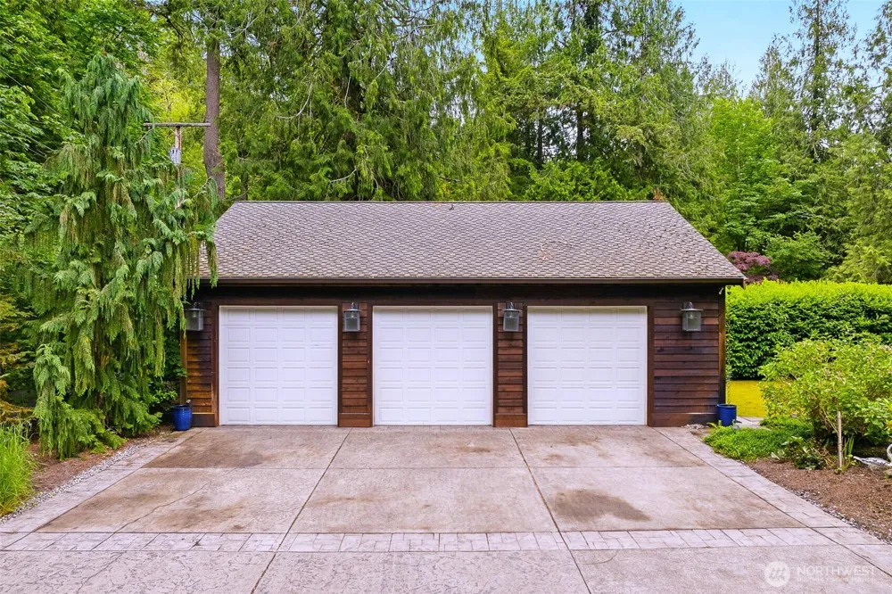 24416 249th Avenue SE Maple Valley, WA 98038