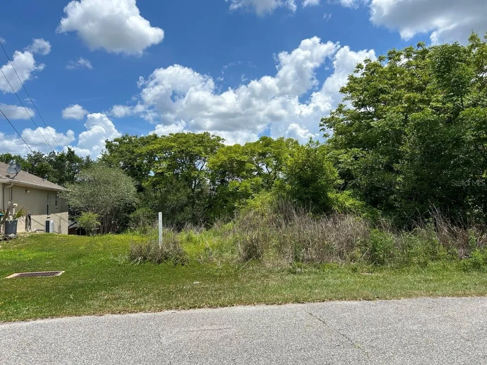 2055 E PRAIRIE CIR #50 Deltona, FL 32725