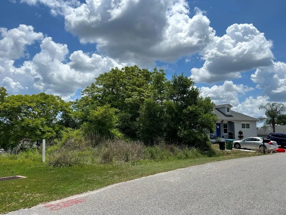 2055 E PRAIRIE CIR #50 Deltona, FL 32725