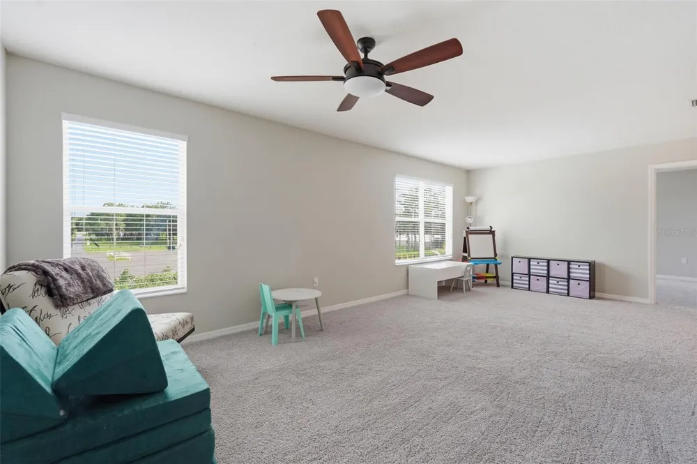 8836 CAMERON CREST DRIVE Tampa, FL 33626