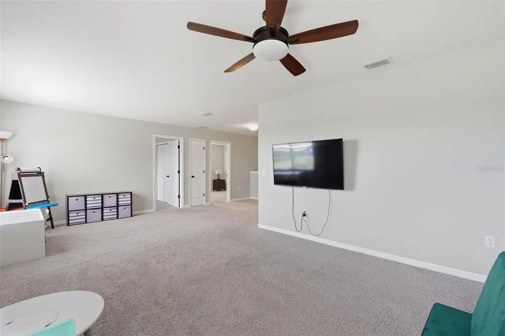 8836 CAMERON CREST DRIVE Tampa, FL 33626