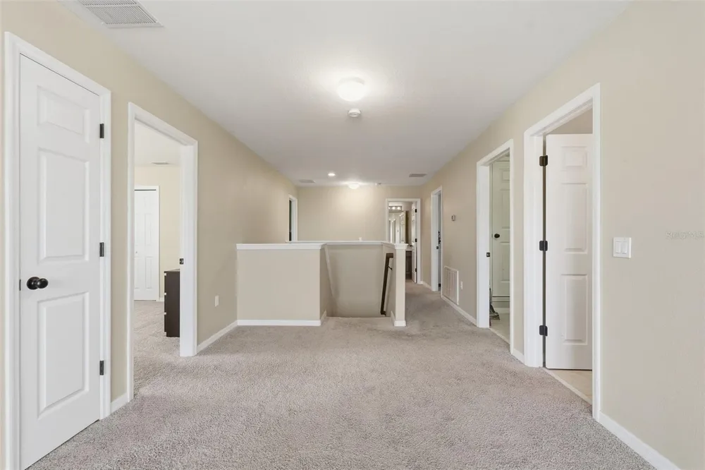 8836 CAMERON CREST DRIVE Tampa, FL 33626