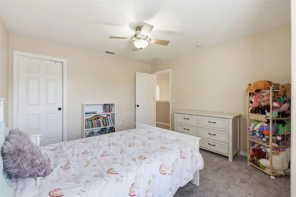 8836 CAMERON CREST DRIVE Tampa, FL 33626