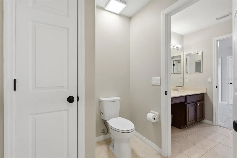 8836 CAMERON CREST DRIVE Tampa, FL 33626