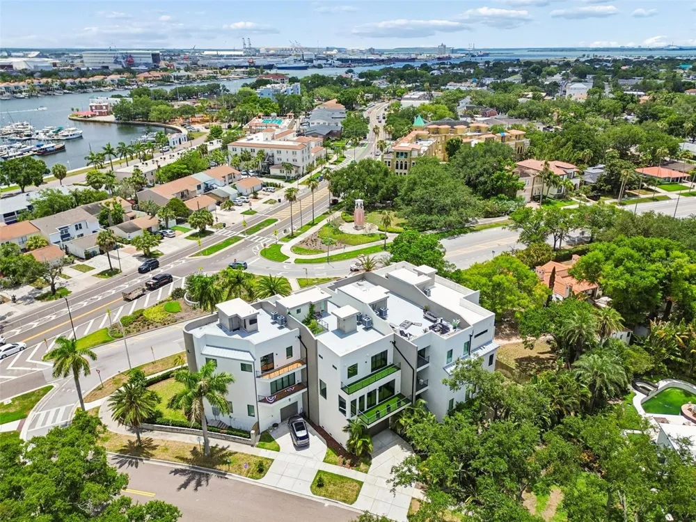 94 W DAVIS BLVD. Tampa, FL 33606