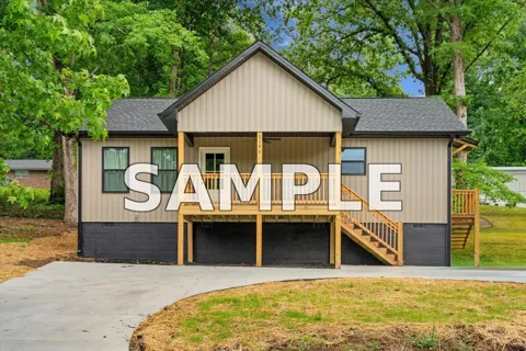 643 Crabapple Drive NW