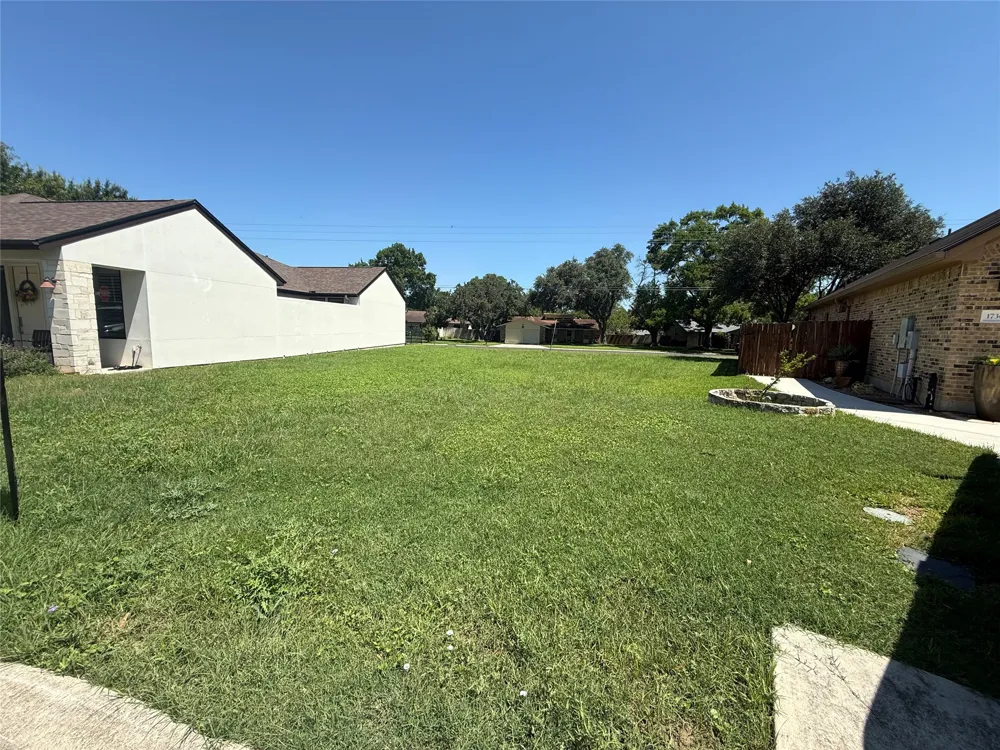 1732 Nordberg Seguin, TX 78155