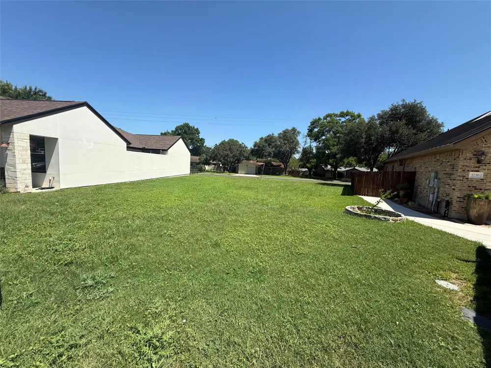 1732 Nordberg Seguin, TX 78155