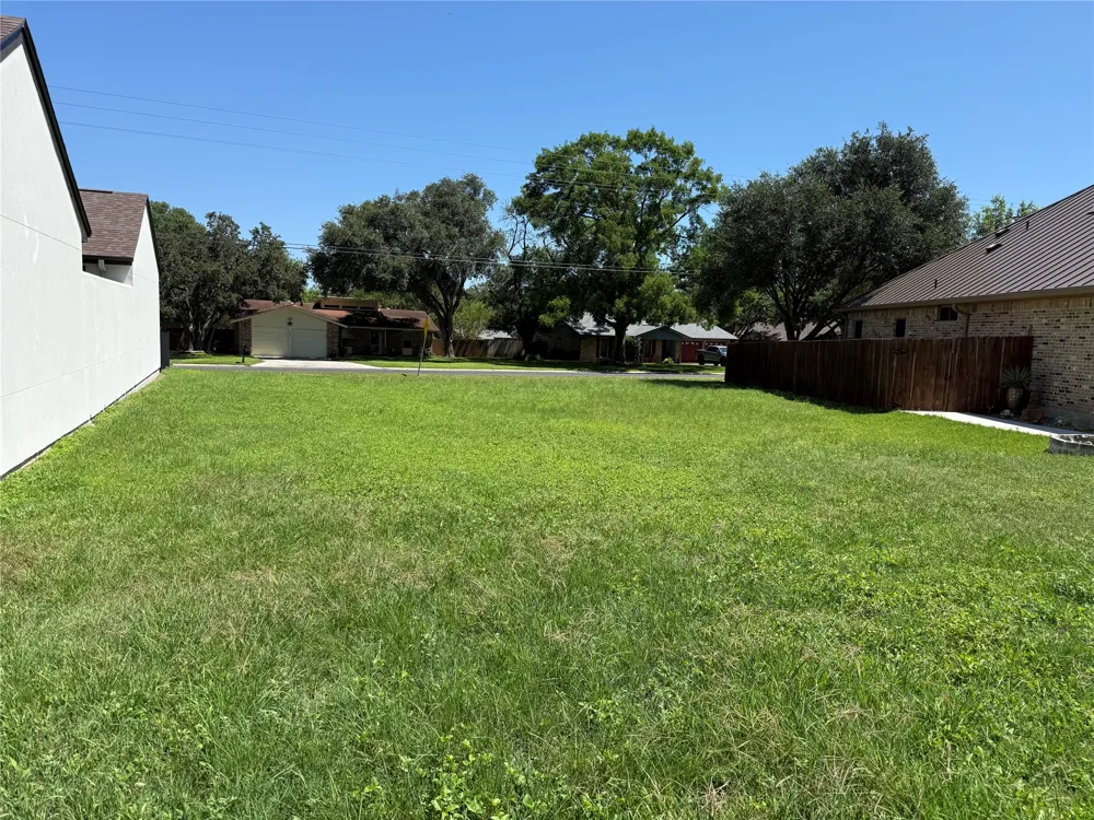 1732 Nordberg Seguin, TX 78155